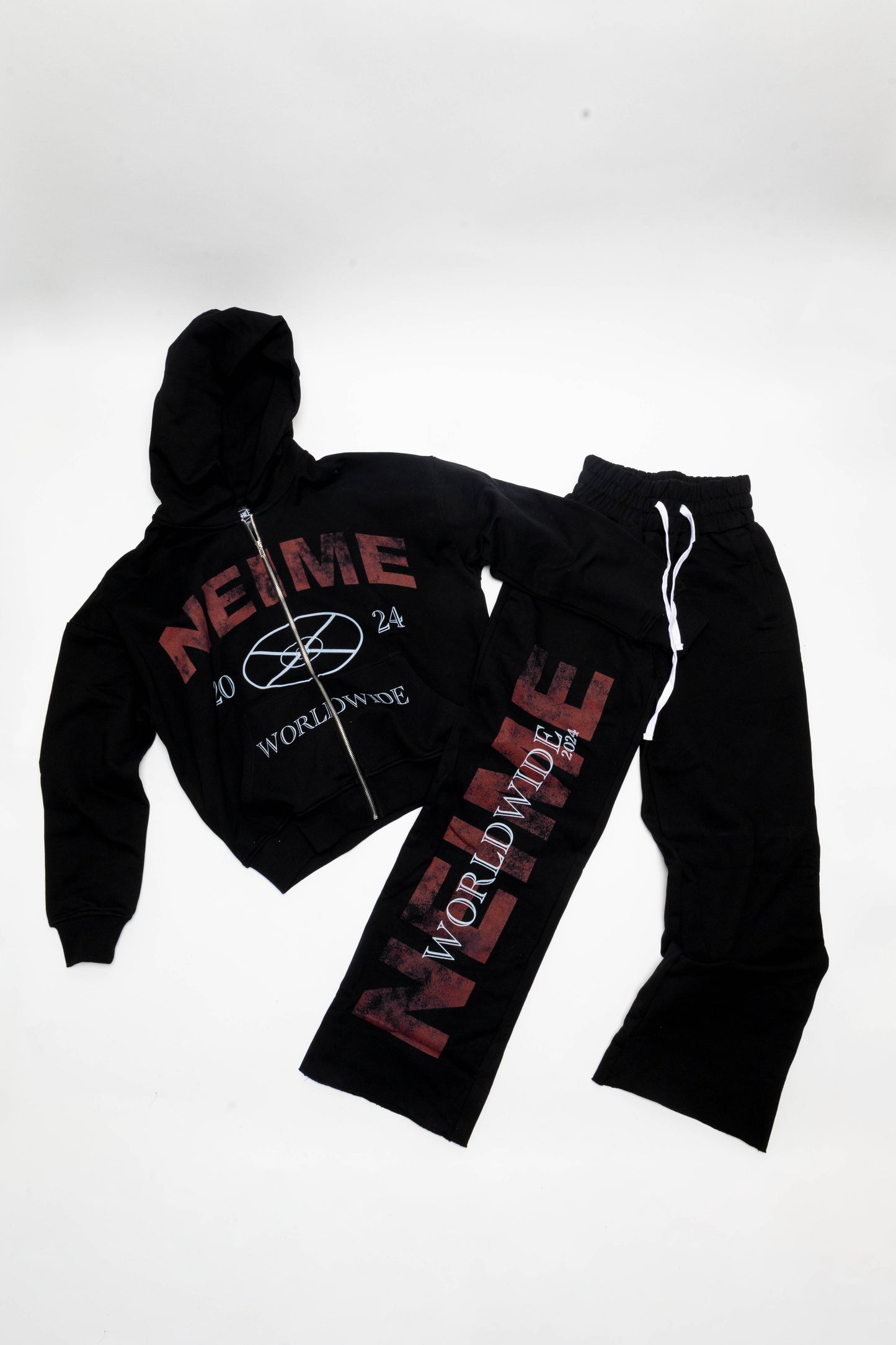 WORLDWIDE TRACKSUIT